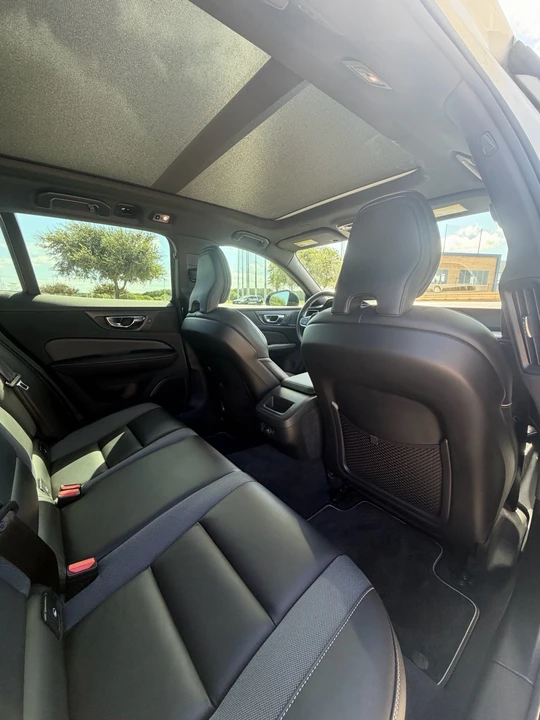 2019 Volvo V60 2nd Gen - Image 14 of 19