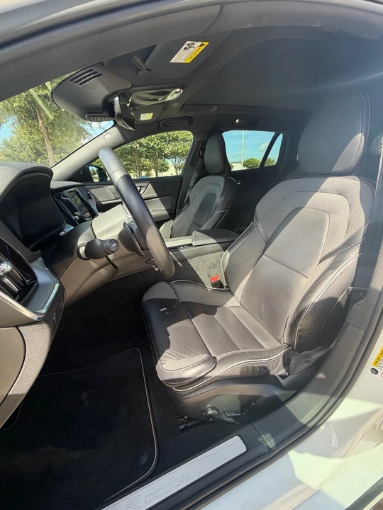 2019 Volvo V60 2nd Gen - Image 18 of 19