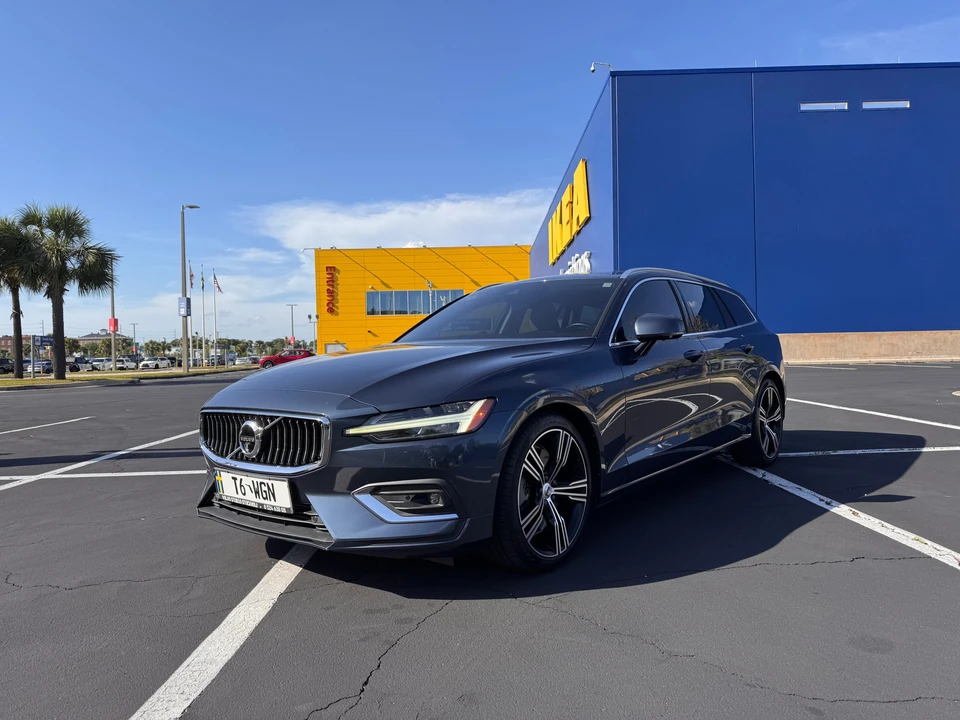 2019 Volvo V60 2nd Gen - Image 10 of 31