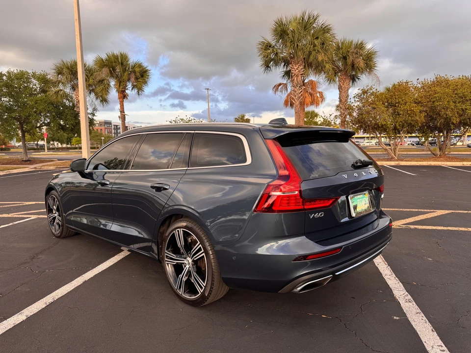 2019 Volvo V60 2nd Gen - Image 11 of 31