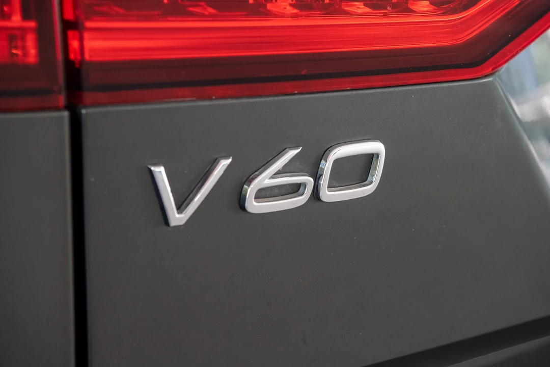 2019 Volvo V60 2nd Gen - Image 20 of 31