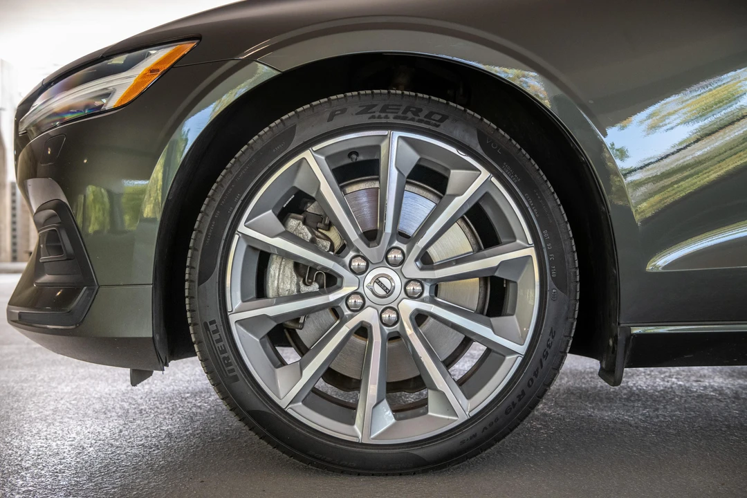2019 Volvo V60 2nd Gen - Image 30 of 31