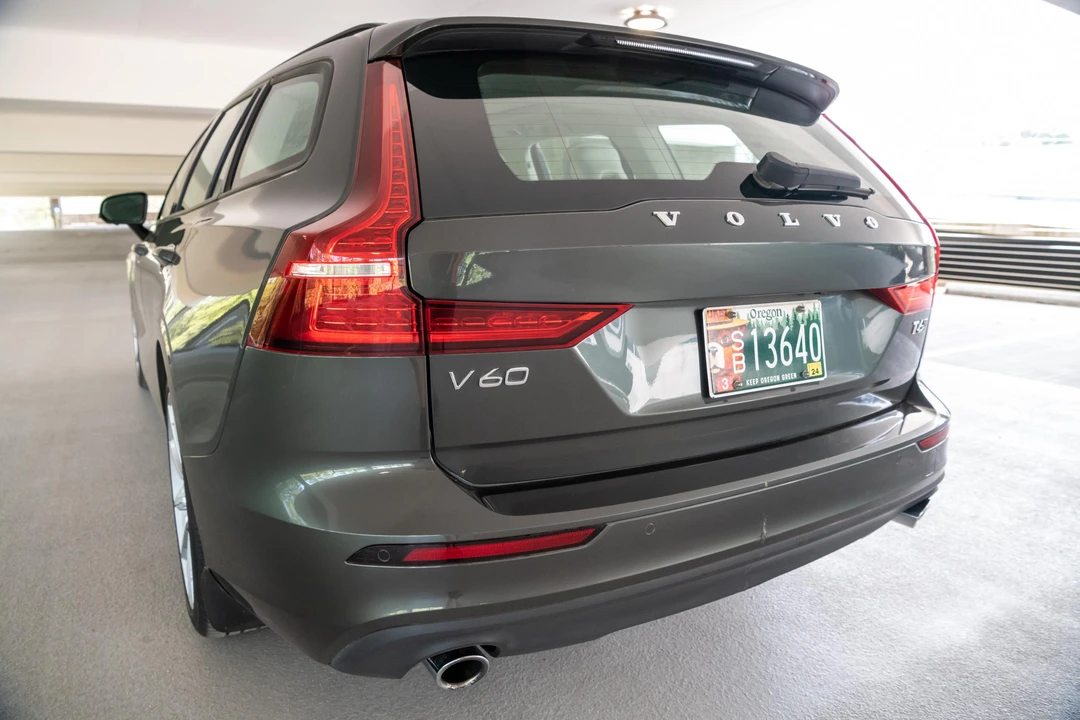 2019 Volvo V60 2nd Gen - Image 11 of 31