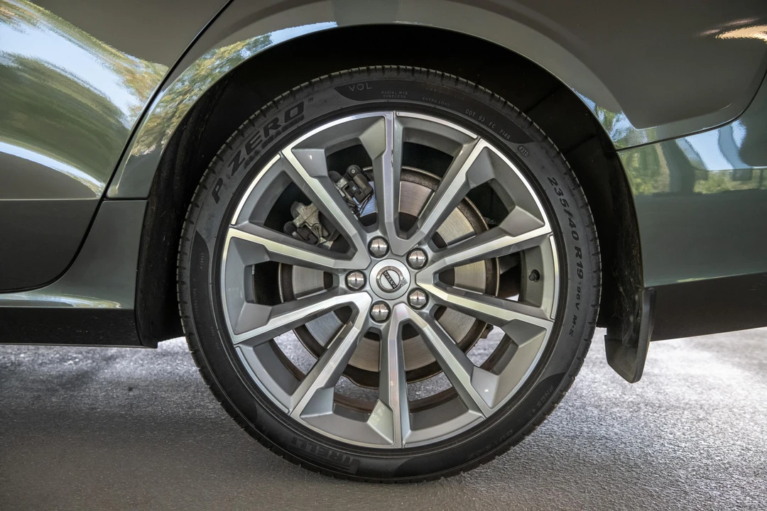 2019 Volvo V60 2nd Gen - Image 31 of 31