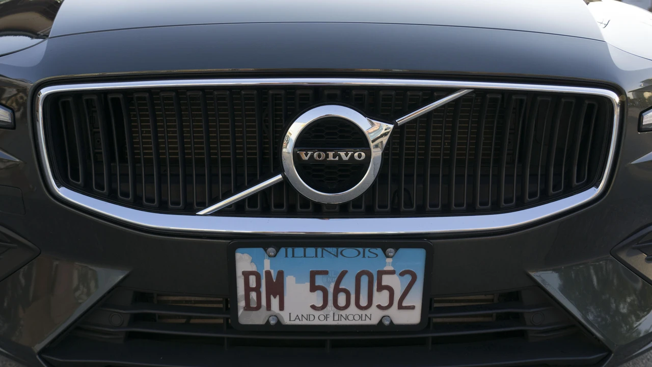 2019 Volvo V60 2nd Gen - Image 19 of 31