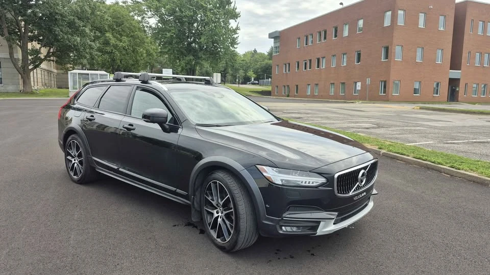 2019 Volvo V90 - Image 2 of 11