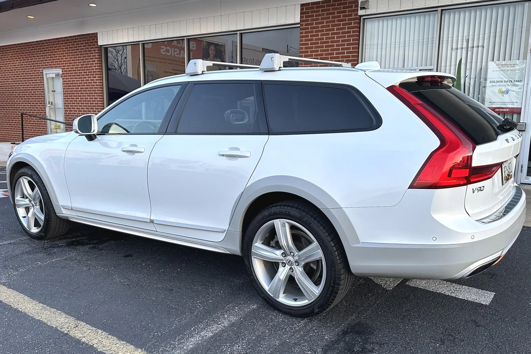 2019 Volvo V90 - Image 4 of 31