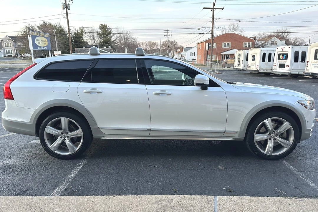 2019 Volvo V90 - Image 3 of 31
