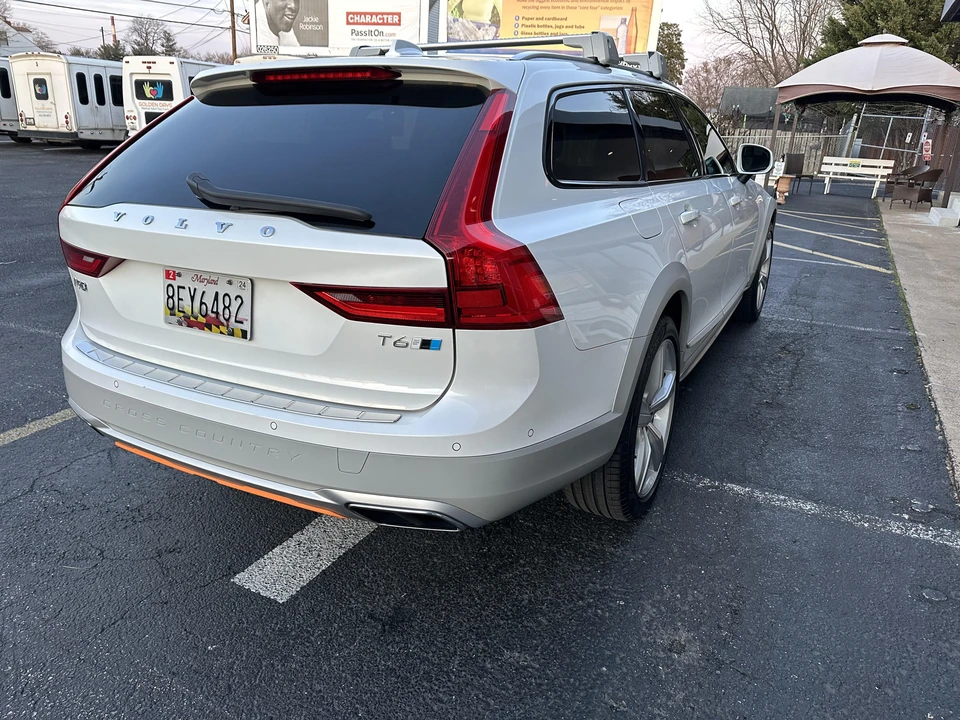 2019 Volvo V90 - Image 18 of 31