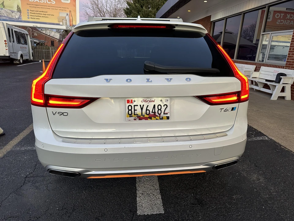 2019 Volvo V90 - Image 16 of 31