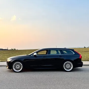 2019 Volvo V90 T6 R-Design