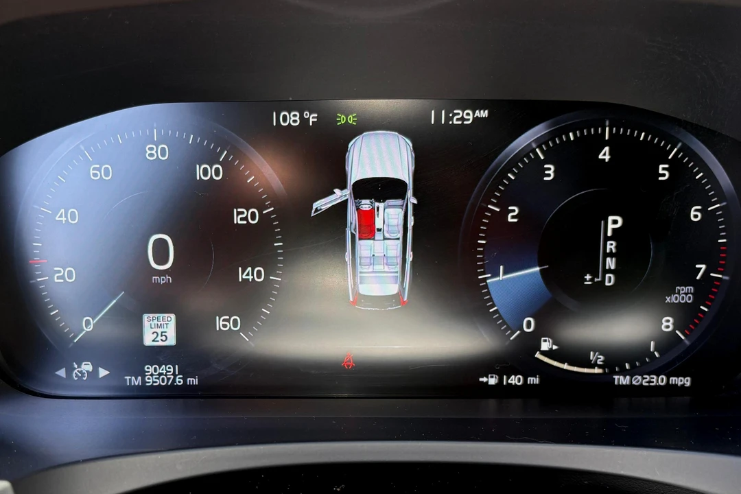 2019 Volvo V90 - Image 18 of 31