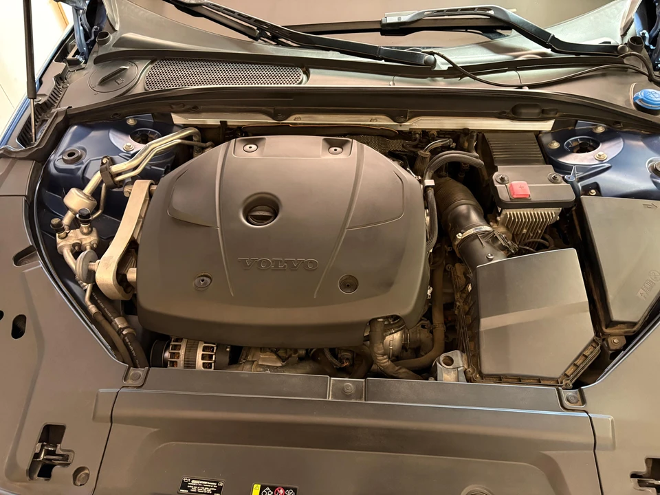 2019 Volvo V90 - Image 29 of 31