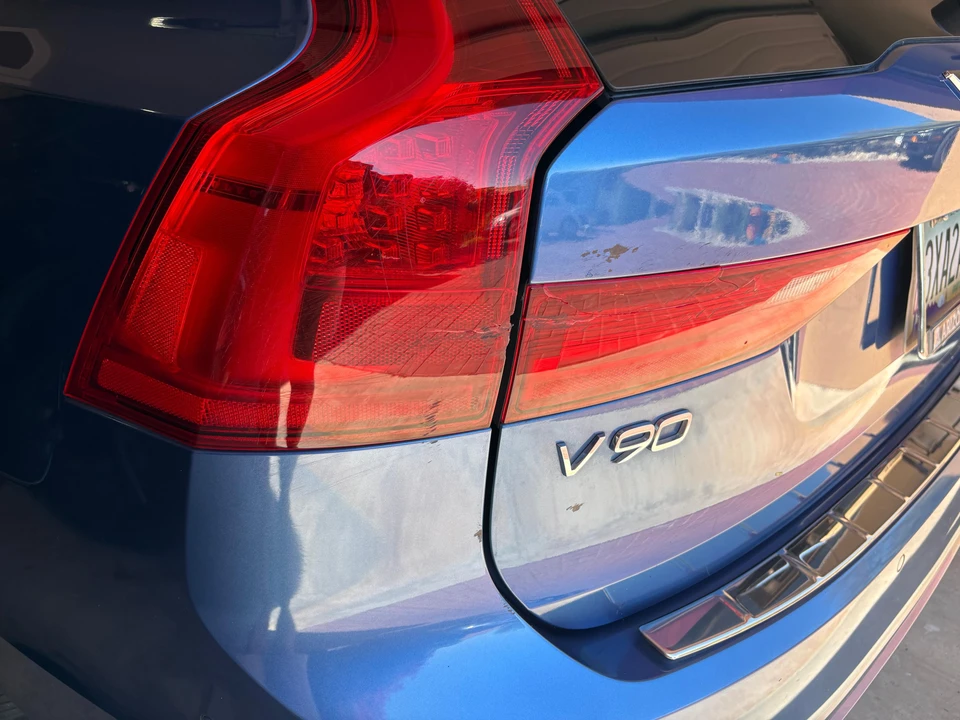 2019 Volvo V90 - Image 10 of 31