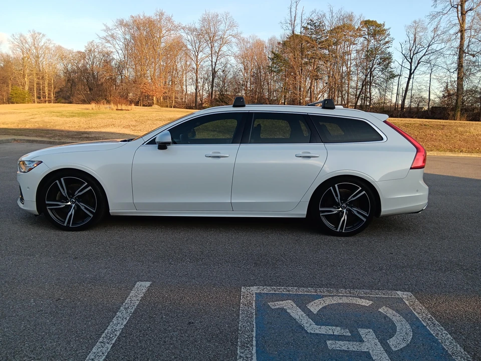 2019 Volvo V90 - Image 10 of 31