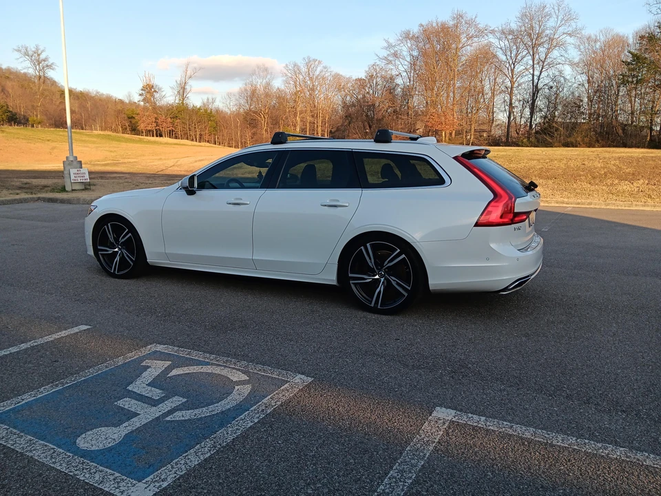 2019 Volvo V90 - Image 11 of 31