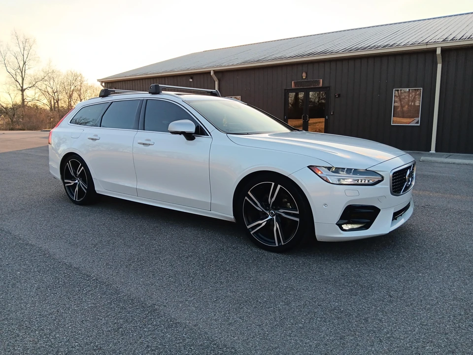 2019 Volvo V90 - Image 18 of 31