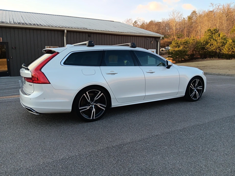 2019 Volvo V90 - Image 17 of 31