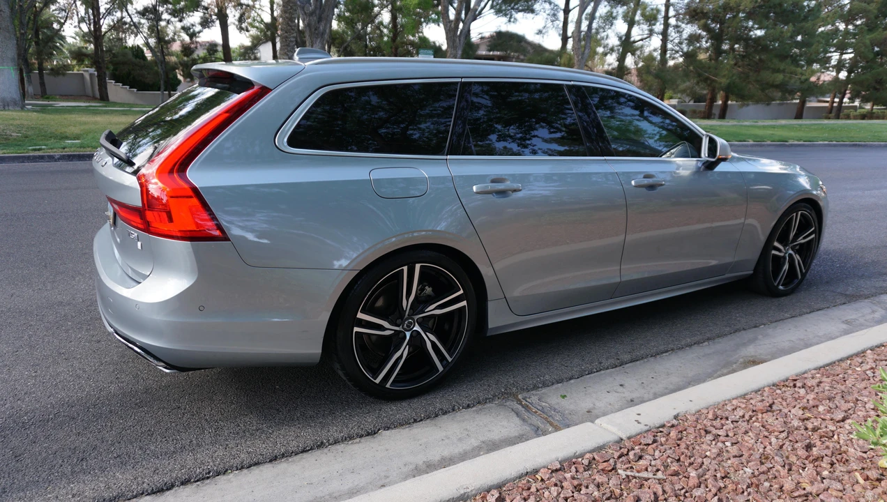 2019 Volvo V90 - Image 9 of 31