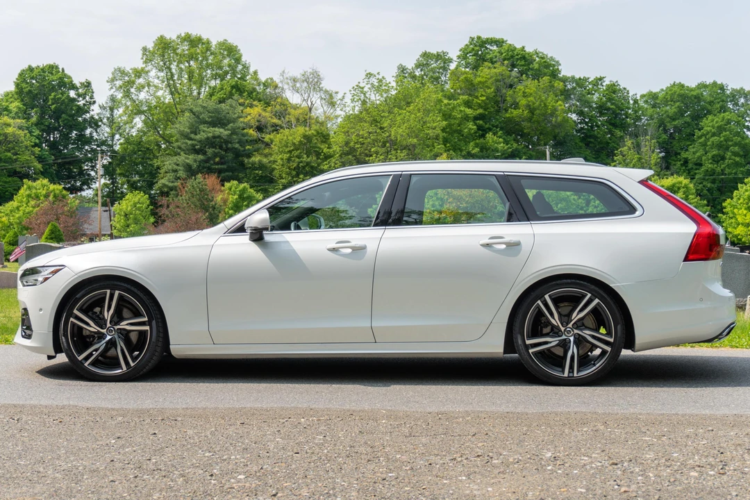 2019 Volvo V90 - Image 3 of 31