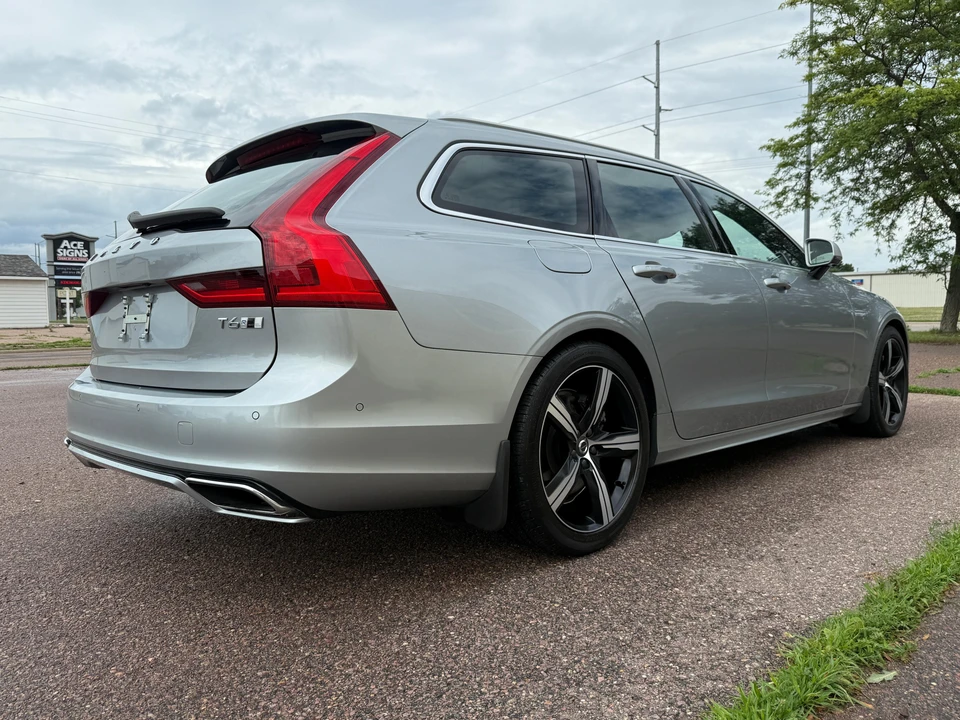 2019 Volvo V90 - Image 19 of 31
