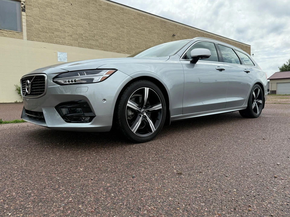 2019 Volvo V90 - Image 8 of 31