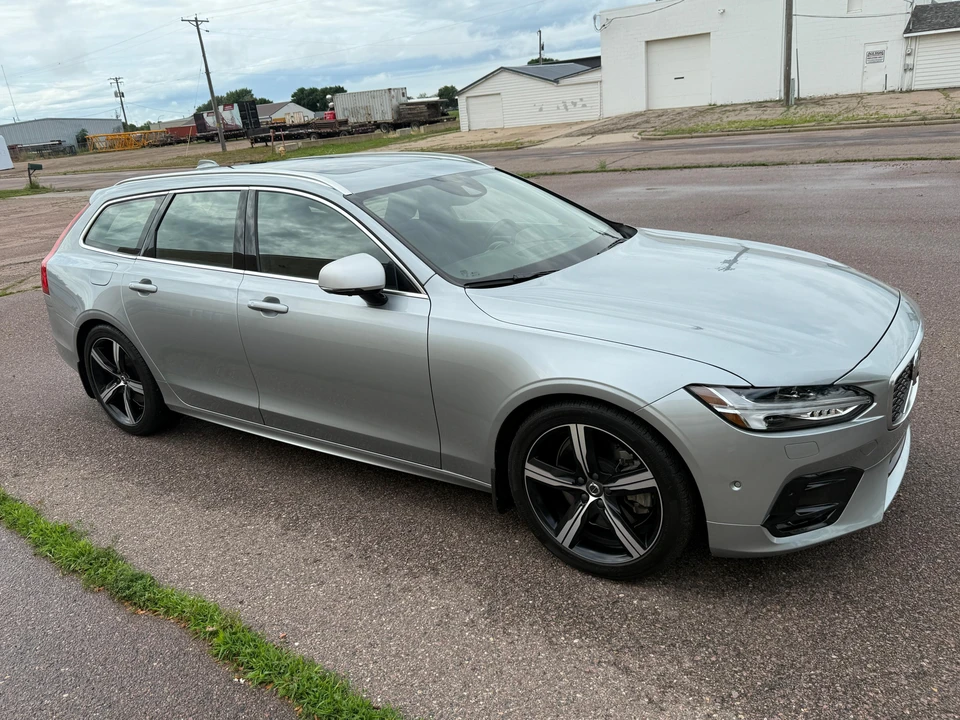 2019 Volvo V90 - Image 28 of 31