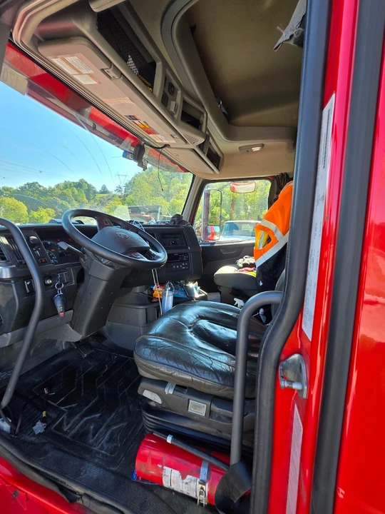 2019 Volvo - Image 13 of 21