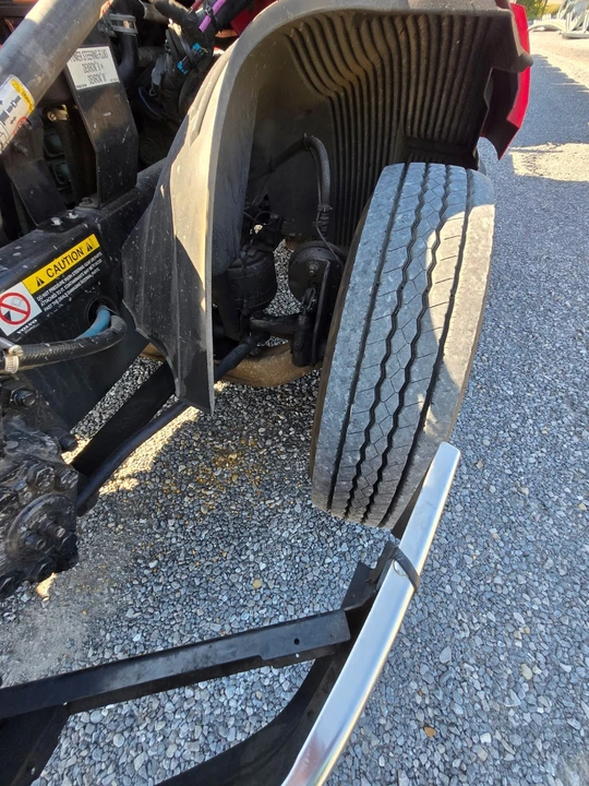2019 Volvo - Image 15 of 21