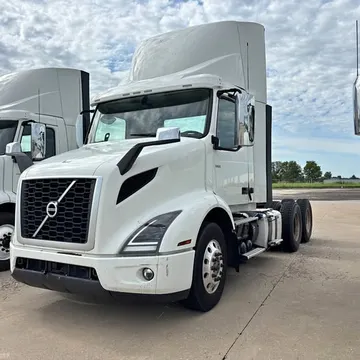 2019 Volvo VNR64T300