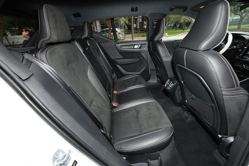 2019 Volvo XC40 - Image 8 of 12