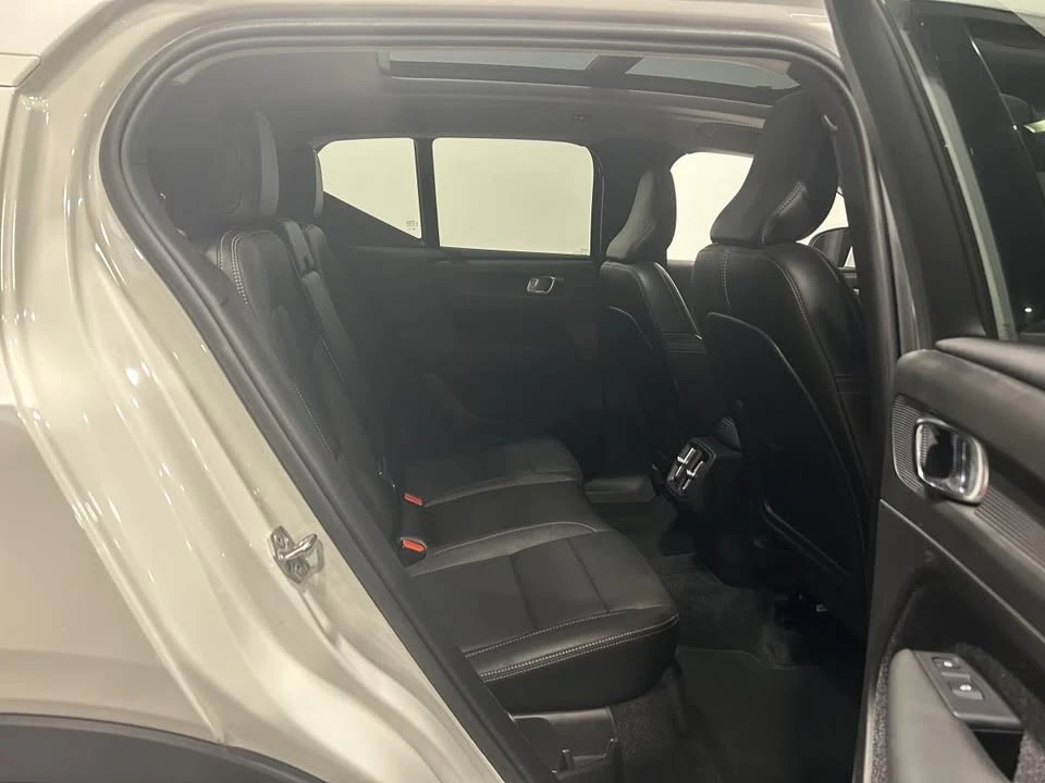 2019 Volvo XC40 - Image 11 of 20