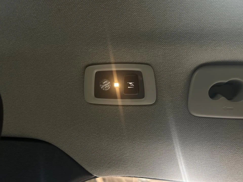 2019 Volvo XC40 - Image 16 of 20