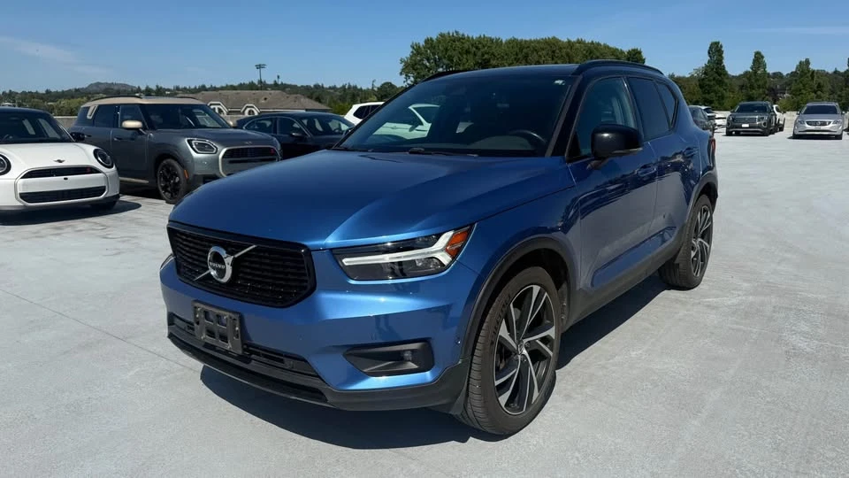 2019 Volvo XC40 - Image 2 of 16