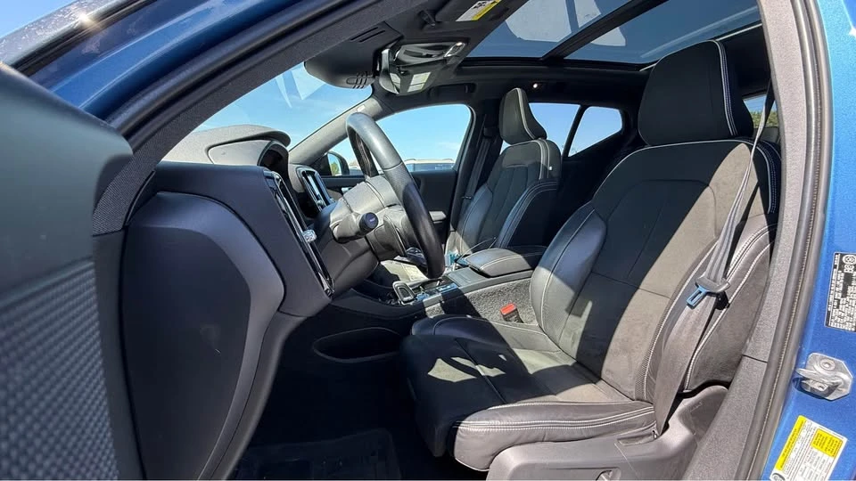 2019 Volvo XC40 - Image 9 of 16