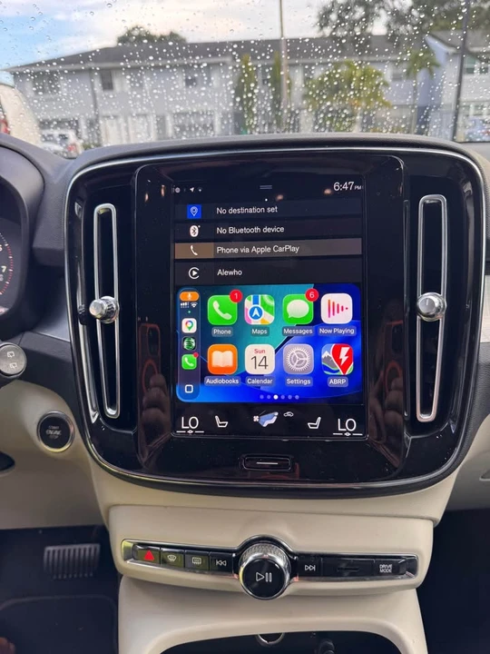 2019 Volvo XC40 - Image 9 of 14
