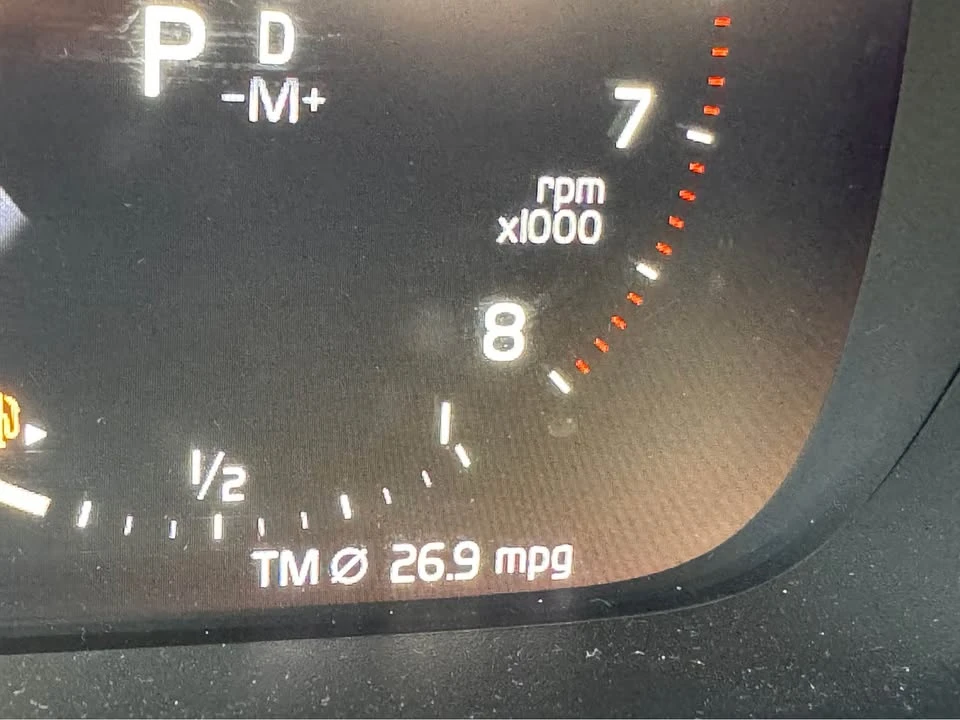 2019 Volvo XC40 - Image 11 of 14