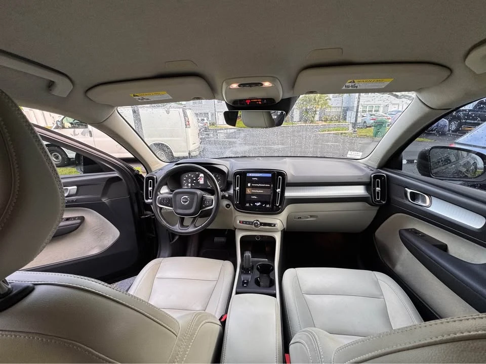 2019 Volvo XC40 - Image 8 of 14