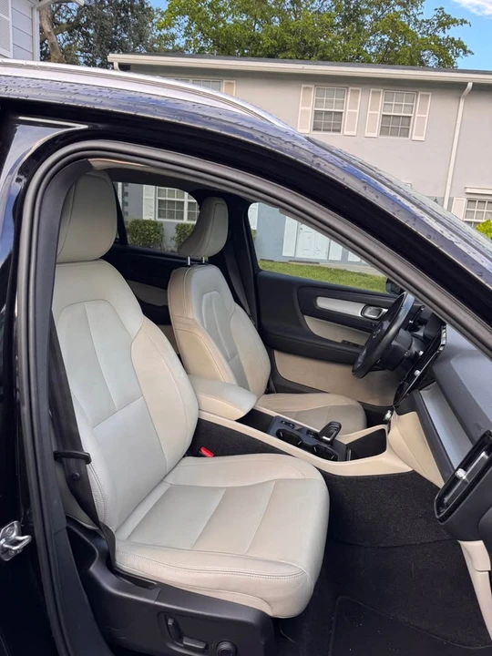 2019 Volvo XC40 - Image 6 of 14