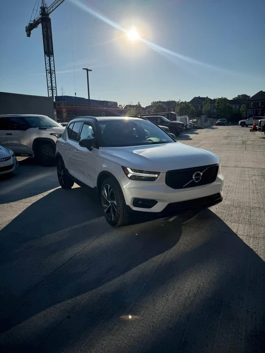 2019 Volvo XC40 - Image 3 of 10