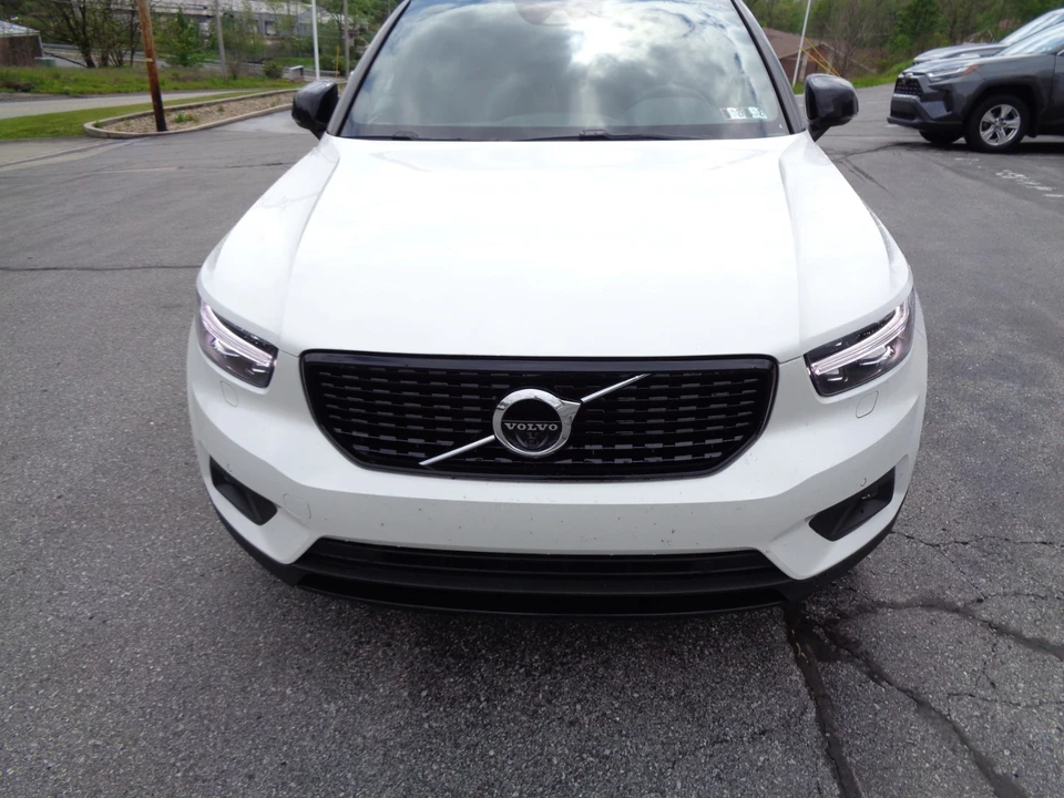 2019 Volvo XC40 - Image 9 of 31
