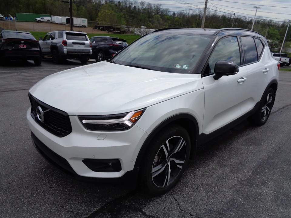 2019 Volvo XC40 - Image 8 of 31