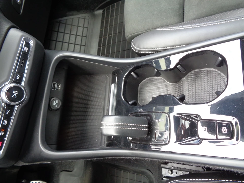2019 Volvo XC40 - Image 29 of 31