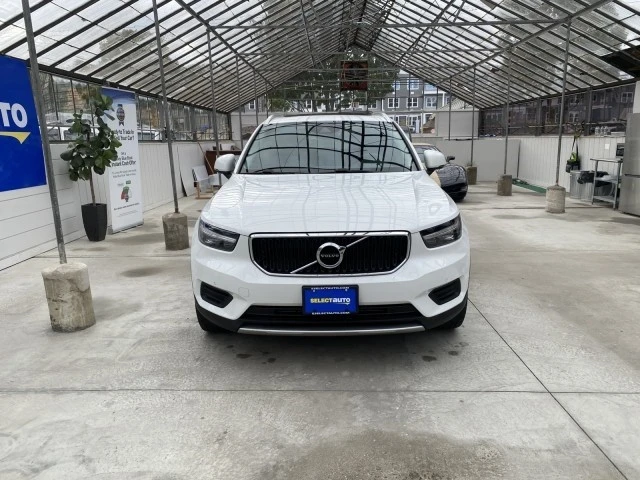 2019 Volvo XC40 - Image 2 of 21