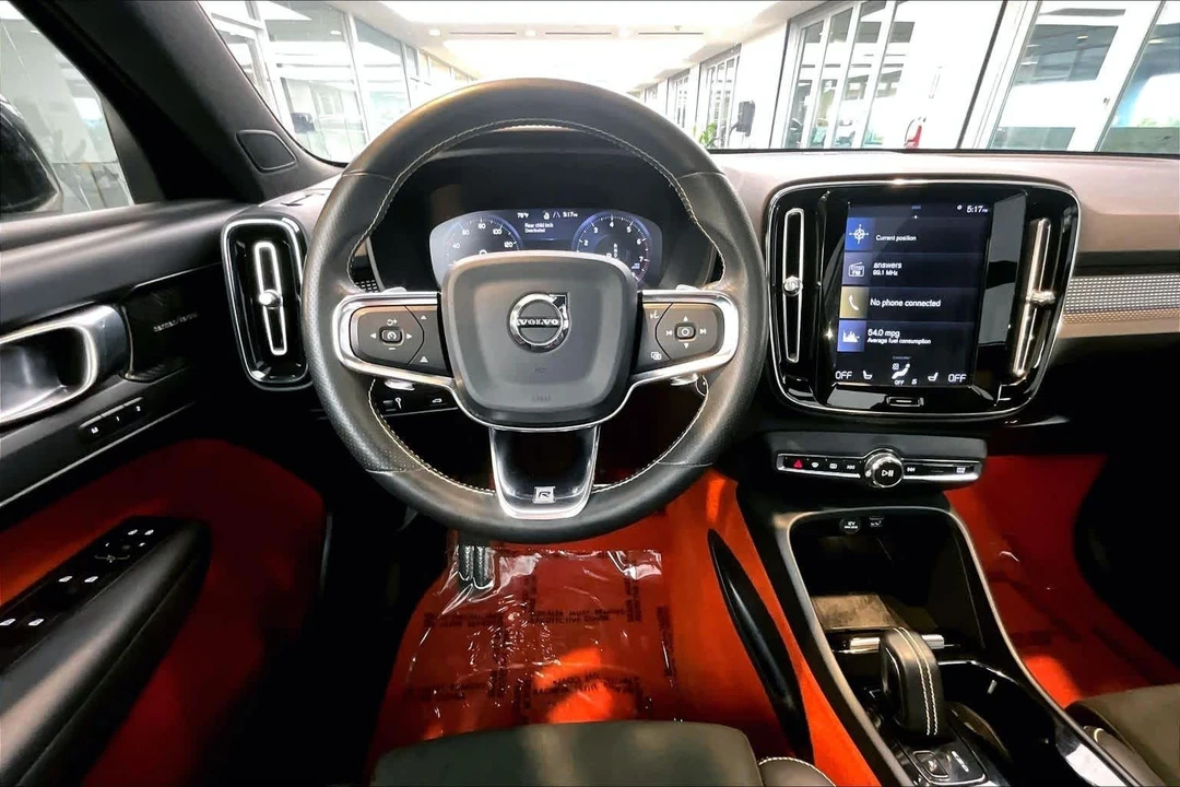 2019 Volvo XC40 - Image 6 of 12