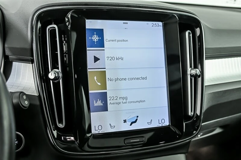 2019 Volvo XC40 - Image 24 of 29