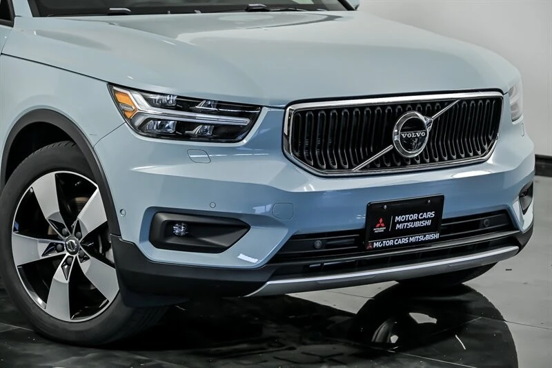 2019 Volvo XC40 - Image 2 of 29