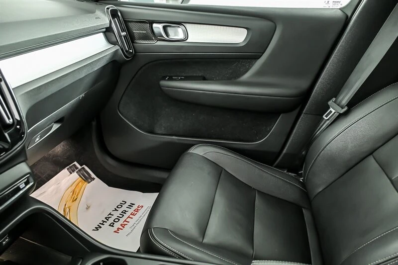2019 Volvo XC40 - Image 29 of 29