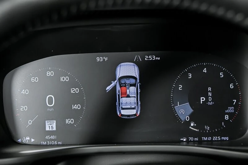2019 Volvo XC40 - Image 22 of 29