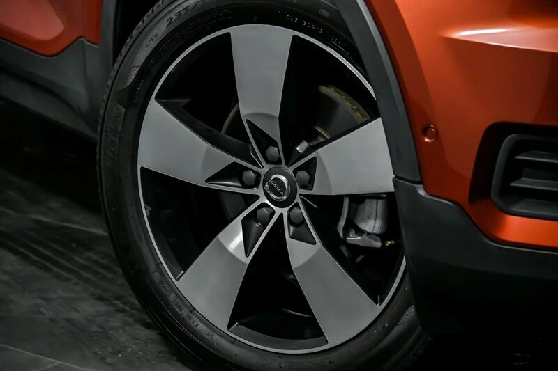 2019 Volvo XC40 - Image 3 of 21